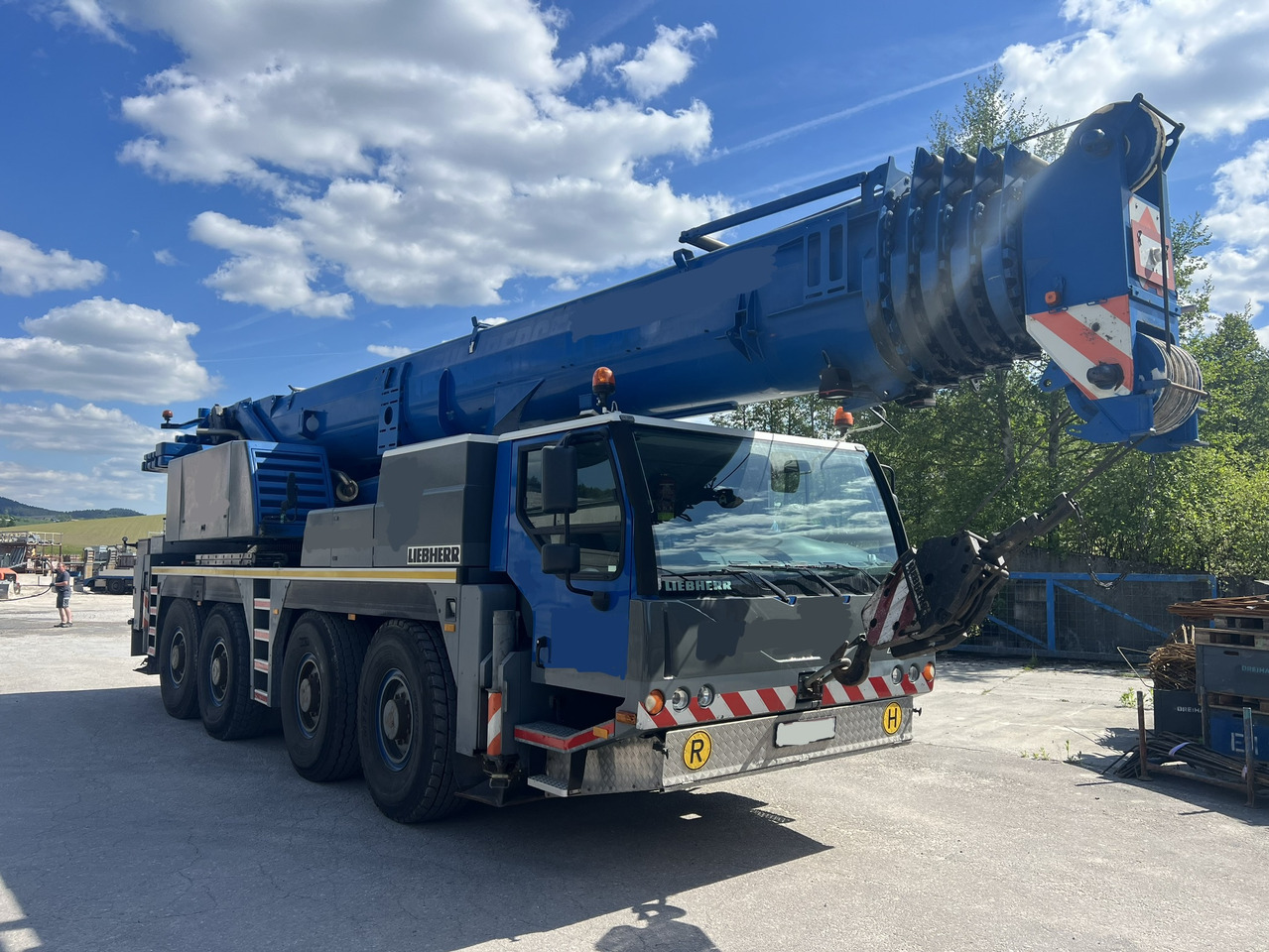 LIEBHERR LTM 1090 - Кран за секакви терени: слика 1 LIEBHERR LTM 1090 - Кран за секакви терени: слика 1