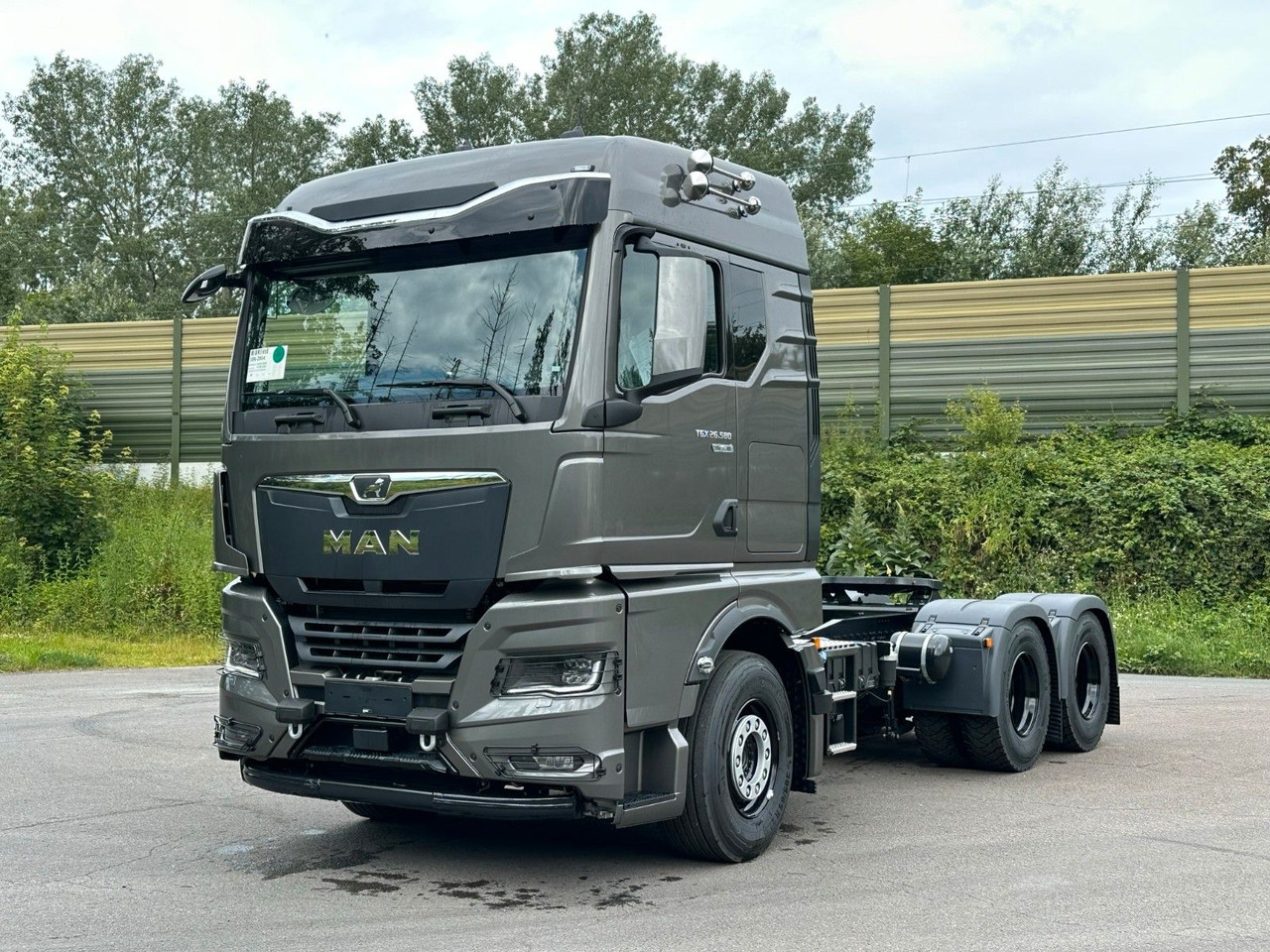 MAN TGX 26.580 6x4 Retarder - Камион влекач: слика 1 MAN TGX 26.580 6x4 Retarder - Камион влекач: слика 1