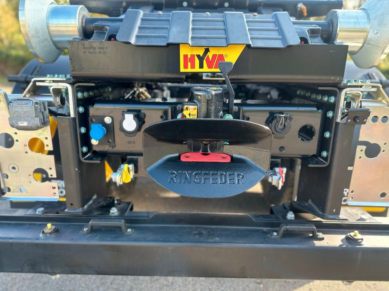 Камион со кука за подигање, Камион со кран MAN TGM 18.320 4x2 Euro 6e Hyva 12-45: слика 8