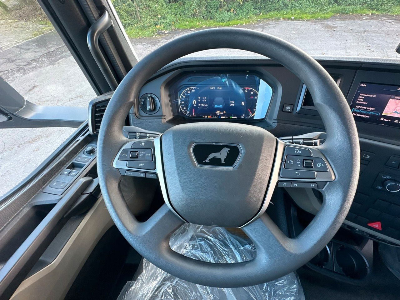 Камион со кука за подигање, Камион со кран MAN TGM 18.320 4x2 Euro 6e Hyva 12-45: слика 24