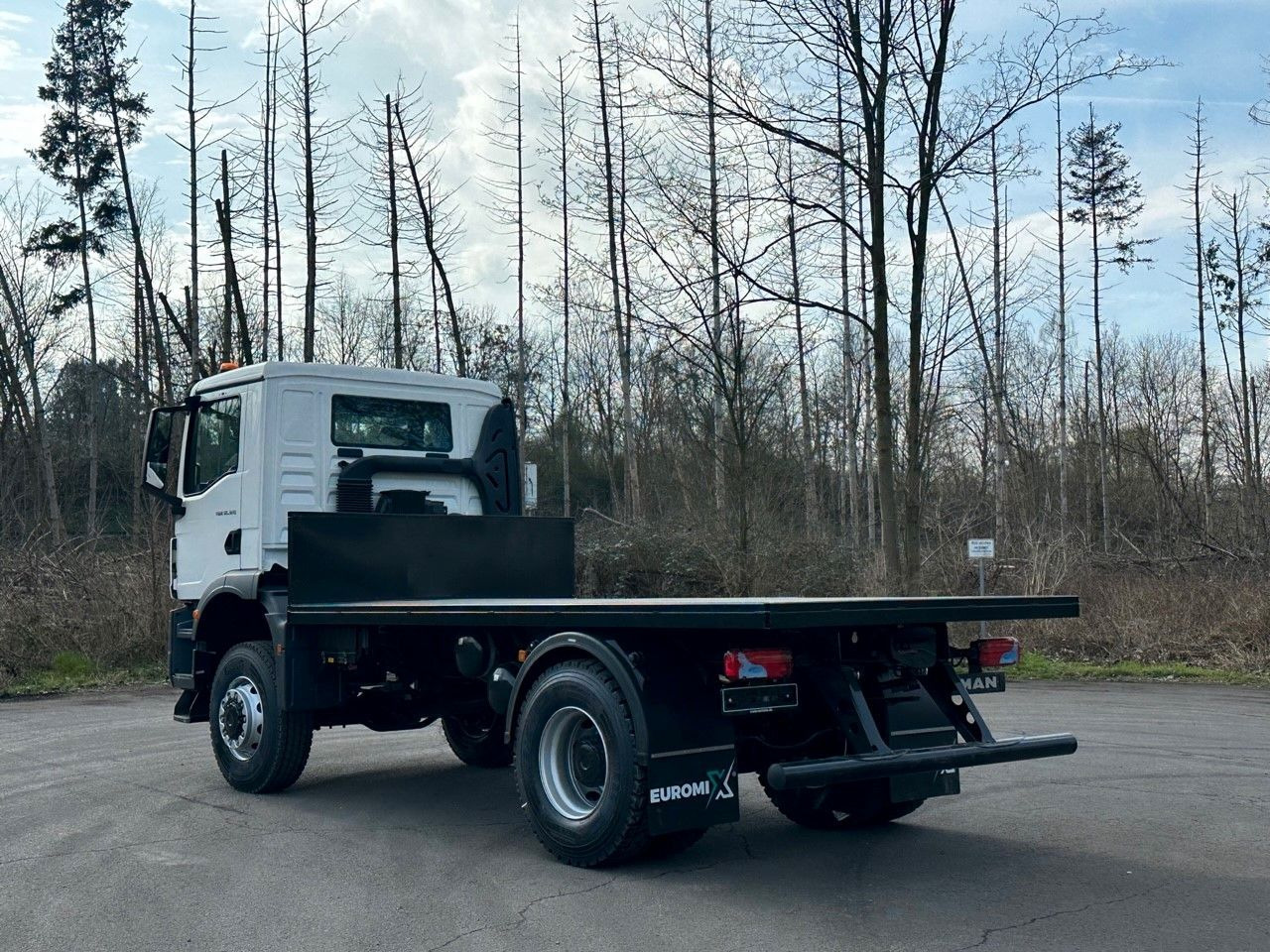 MAN TGM 18.320 4x4 Euro 6e Plato - Камион со платформа: слика 4 MAN TGM 18.320 4x4 Euro 6e Plato - Камион со платформа: слика 4