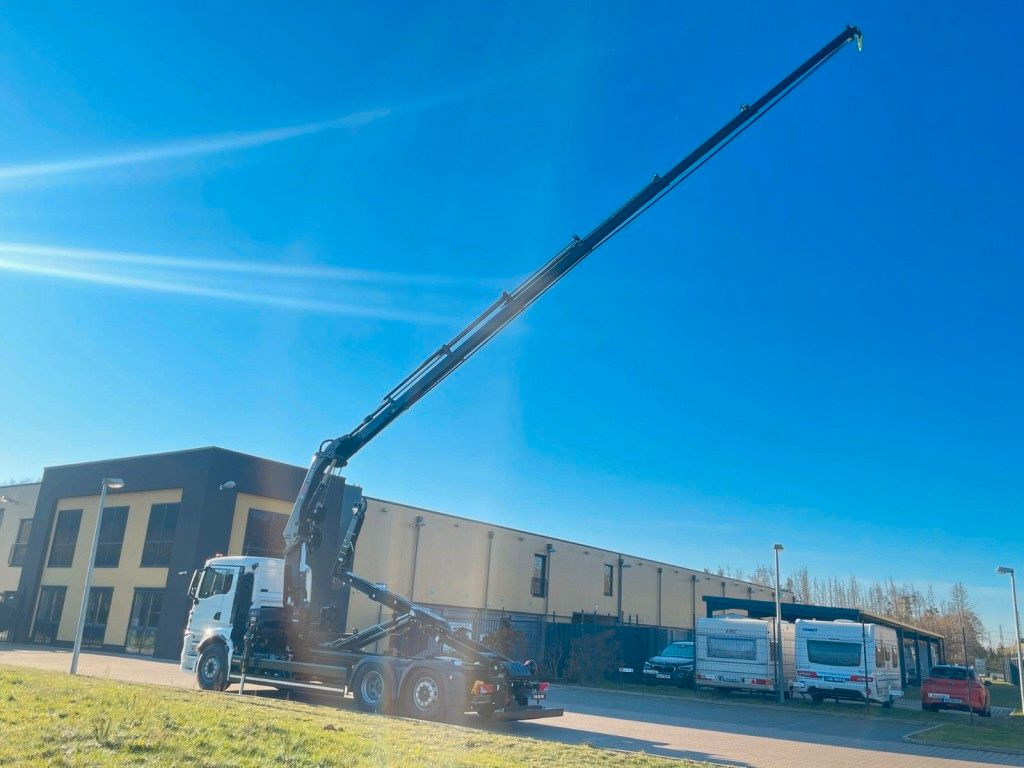 MAN TGS 26.470 6x2 Abrollkipper + Kran Hiab 228-6 - Камион со кука за подигање, Камион со кран: слика 4 MAN TGS 26.470 6x2 Abrollkipper + Kran Hiab 228-6 - Камион со кука за подигање, Камион со кран: слика 4