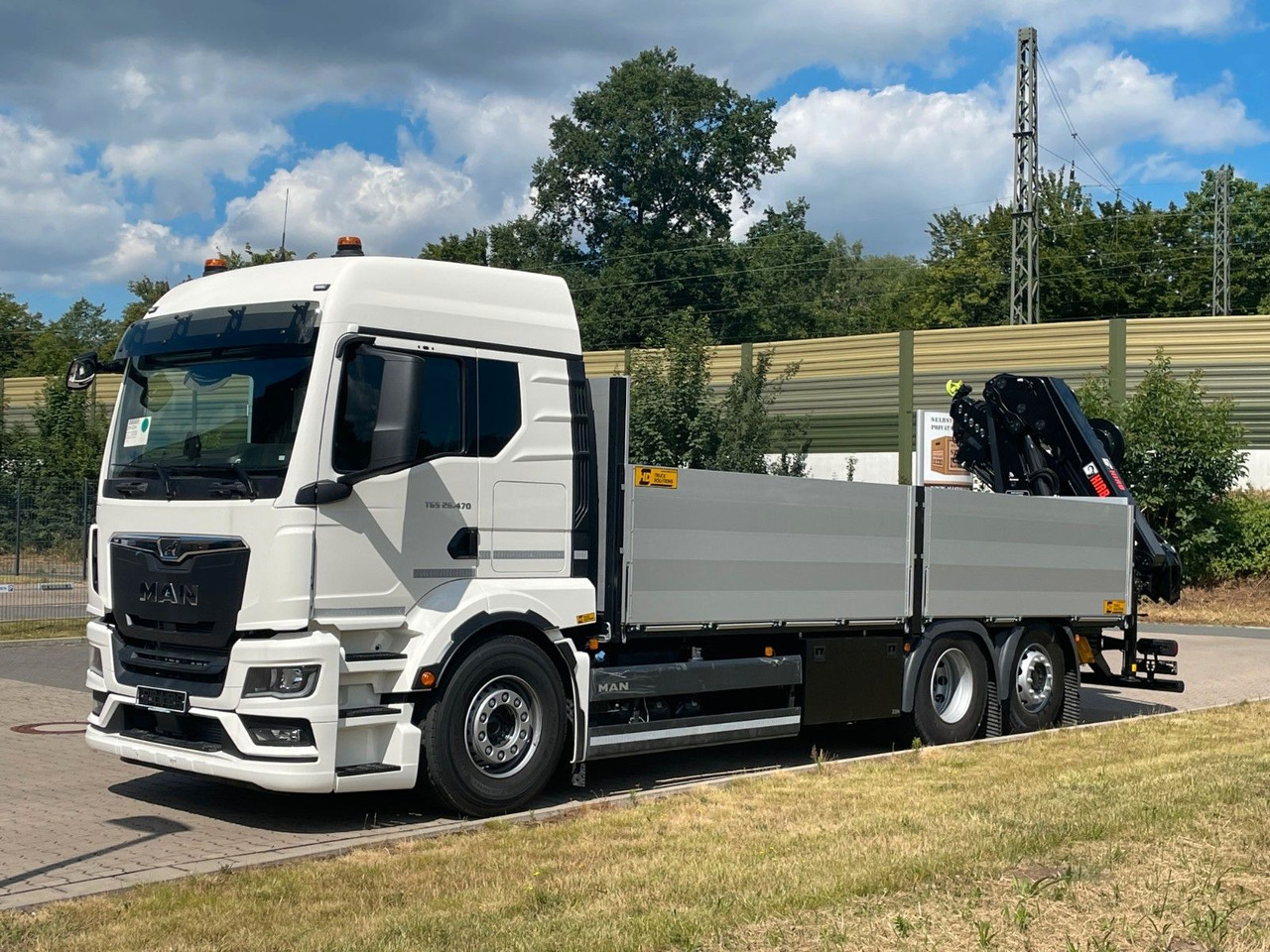 MAN TGS 26.480 /6X2 Euro6 Retarder HIAB 228 - 6 - Камион со платформа, Камион со кран: слика 2 MAN TGS 26.480 /6X2 Euro6 Retarder HIAB 228 - 6 - Камион со платформа, Камион со кран: слика 2