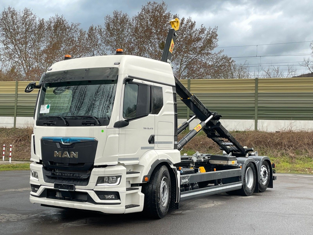 MAN TGS 26.480 6x2 Retarder Hyva 20-60 Abrollkipper - Камион со кука за подигање: слика 2 MAN TGS 26.480 6x2 Retarder Hyva 20-60 Abrollkipper - Камион со кука за подигање: слика 2