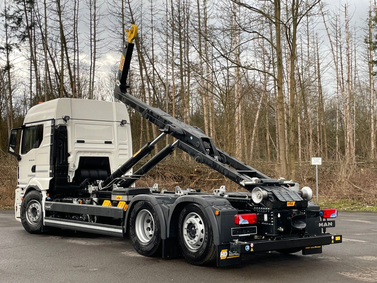 MAN TGS 26.480 6x2 Retarder Hyva 20-60 Abrollkipper - Камион со кука за подигање: слика 4 MAN TGS 26.480 6x2 Retarder Hyva 20-60 Abrollkipper - Камион со кука за подигање: слика 4