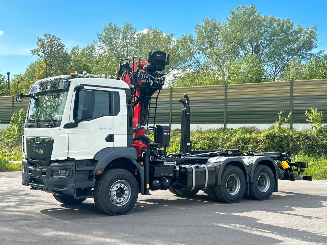 MAN TGS 33.440 6x4 Epsilon 170Z MultiLift 20s56 - Камион со кука за подигање, Камион со кран: слика 2 MAN TGS 33.440 6x4 Epsilon 170Z MultiLift 20s56 - Камион со кука за подигање, Камион со кран: слика 2