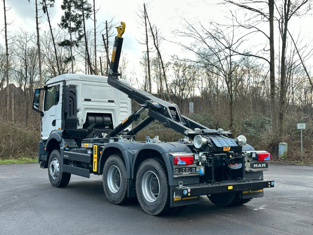 MAN TGS 33.440 6x4 Euro6e Abrollkipper Hyva - Камион со кука за подигање, Камион со кран: слика 4 MAN TGS 33.440 6x4 Euro6e Abrollkipper Hyva - Камион со кука за подигање, Камион со кран: слика 4