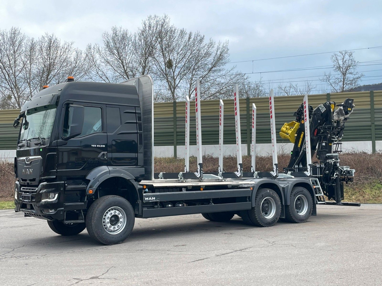 MAN TGS 33.510 6X4 BB Euro6e LogLift 165Z - Камион за дрва, Камион со кран: слика 2 MAN TGS 33.510 6X4 BB Euro6e LogLift 165Z - Камион за дрва, Камион со кран: слика 2