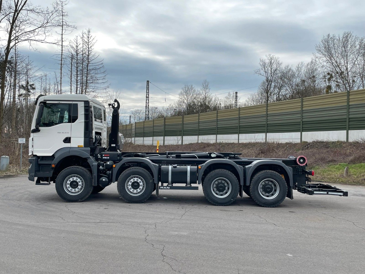 Лизинг на  MAN TGS 35.470 8x4 Euro6e Hiab MultLift Abrollkipper MAN TGS 35.470 8x4 Euro6e Hiab MultLift Abrollkipper: слика 9