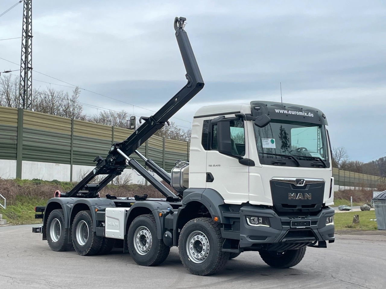 Лизинг на  MAN TGS 35.470 8x4 Euro6e Hiab MultLift Abrollkipper MAN TGS 35.470 8x4 Euro6e Hiab MultLift Abrollkipper: слика 8