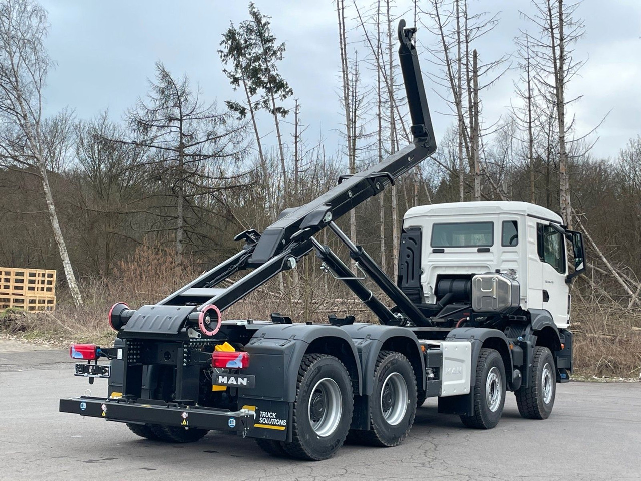 Лизинг на  MAN TGS 35.470 8x4 Euro6e Hiab MultLift Abrollkipper MAN TGS 35.470 8x4 Euro6e Hiab MultLift Abrollkipper: слика 6