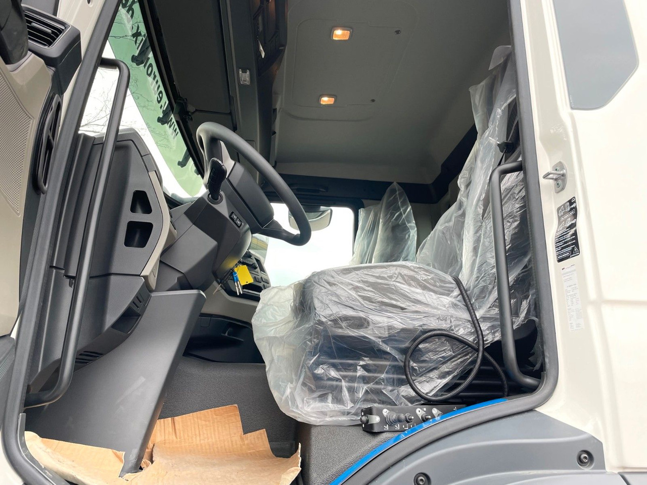 Лизинг на  MAN TGS 35.470 8x4 Euro6e Hiab MultLift Abrollkipper MAN TGS 35.470 8x4 Euro6e Hiab MultLift Abrollkipper: слика 13