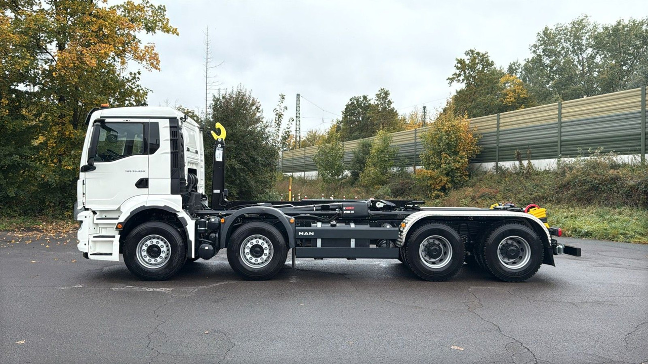 MAN TGS 35.480 8x4 Euro6e Hiab MultLift Abrollkipper - Камион со кука за подигање, Камион со кран: слика 2 MAN TGS 35.480 8x4 Euro6e Hiab MultLift Abrollkipper - Камион со кука за подигање, Камион со кран: слика 2