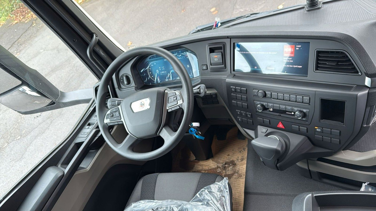 Камион со кука за подигање, Камион со кран MAN TGS 35.480 8x4 Euro6e Hiab MultLift Abrollkipper: слика 10