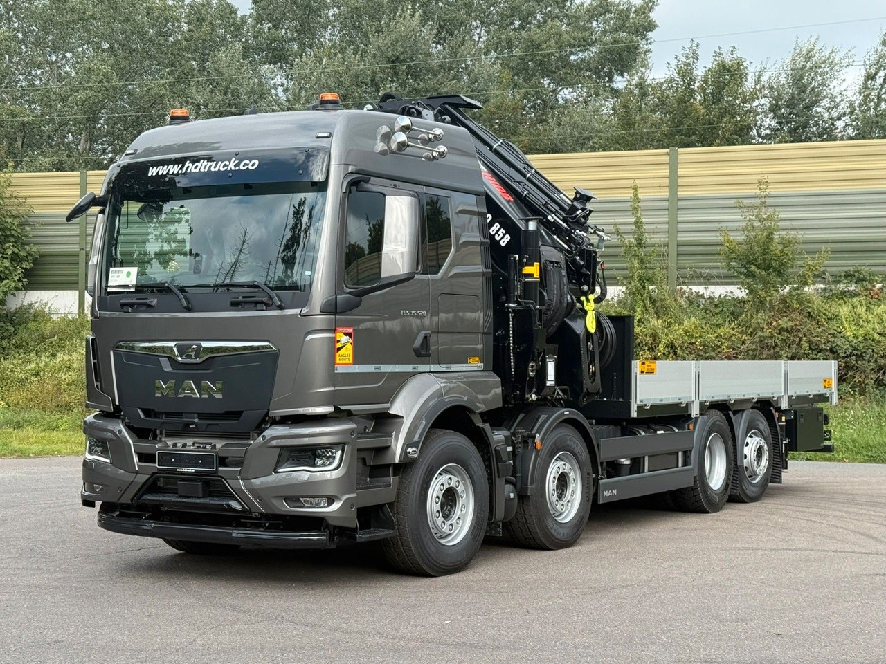 MAN TGS 35.520 8x2 BL HIAB X-HiPro858E-8 & Jib150x-6 - Камион со кран: слика 2 MAN TGS 35.520 8x2 BL HIAB X-HiPro858E-8 & Jib150x-6 - Камион со кран: слика 2
