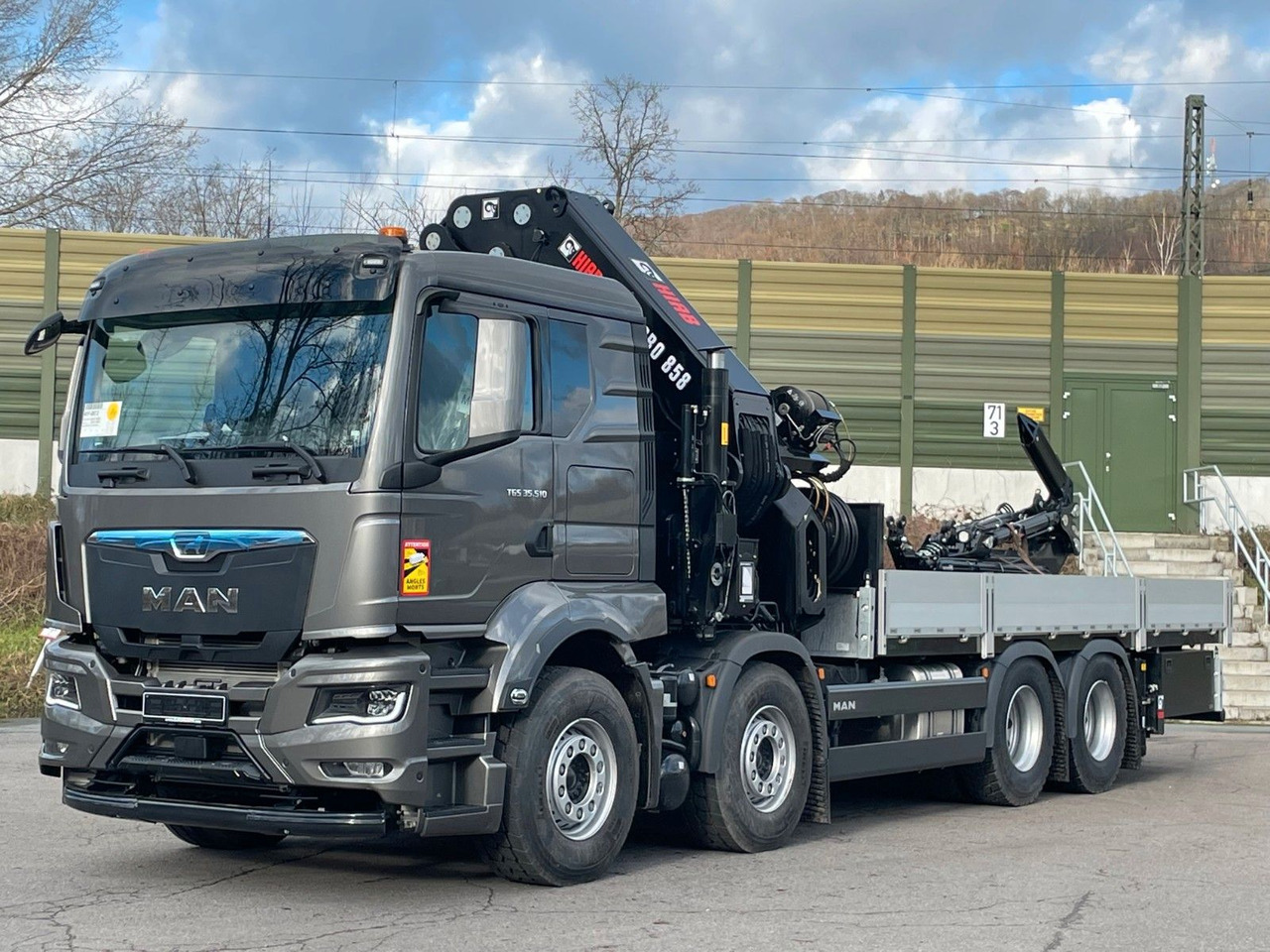 MAN TGS 35.520 8x4 BL HIAB X-HIPRO 658 EP-6 - Камион со кран: слика 2 MAN TGS 35.520 8x4 BL HIAB X-HIPRO 658 EP-6 - Камион со кран: слика 2