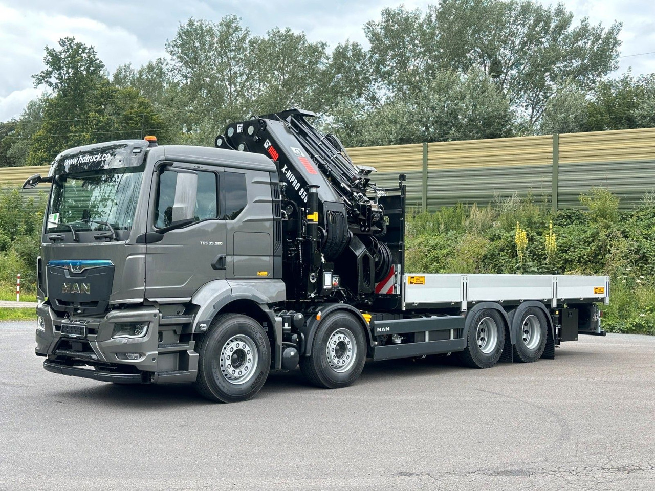 MAN TGS 35.520 8x4 BL HIAB X-HiPro858E-8 & Jib150x-6 - Камион со кран: слика 4 MAN TGS 35.520 8x4 BL HIAB X-HiPro858E-8 & Jib150x-6 - Камион со кран: слика 4