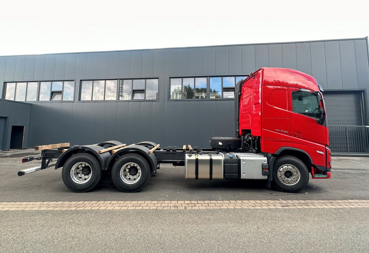 Volvo FH 540 6x4 - Камион со кабинска шасија: слика 4 Volvo FH 540 6x4 - Камион со кабинска шасија: слика 4