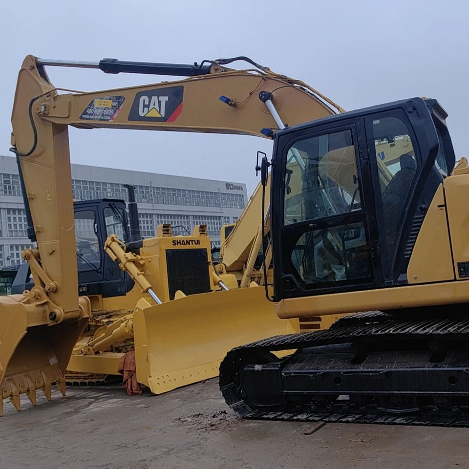 Good Sale USED Excavator Cat CAT 320 20 Ton Mini Excavator China Makes Carter Excavators - Багер гасеничар: слика 1 Good Sale USED Excavator Cat CAT 320 20 Ton Mini Excavator China Makes Carter Excavators - Багер гасеничар: слика 1