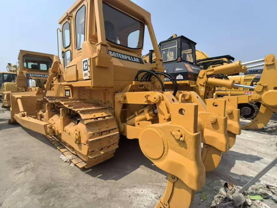 Hot Sale Used CAT Bulldozer D7G in Good Condition Second-hand Caterpillar Bulldozer D7G Construction Machinery - Булдожер: слика 4 Hot Sale Used CAT Bulldozer D7G in Good Condition Second-hand Caterpillar Bulldozer D7G Construction Machinery - Булдожер: слика 4