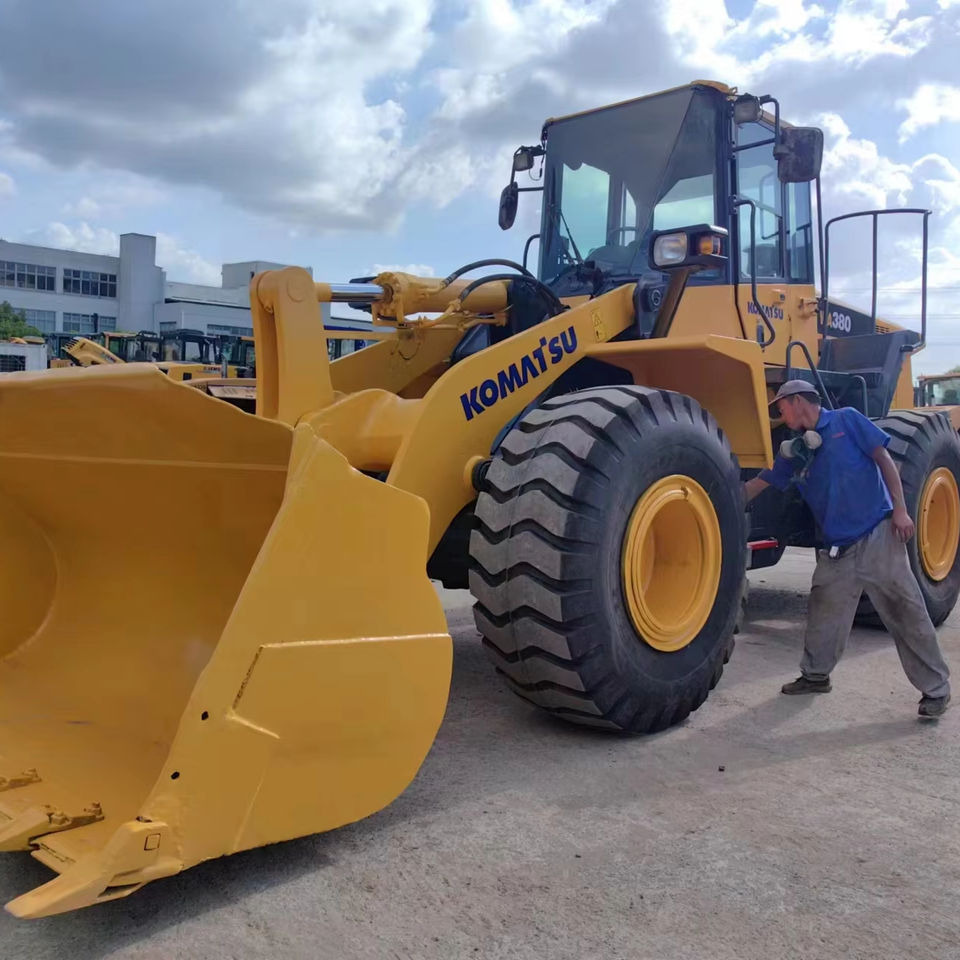Hot Sale Used Komatsu WA380-6 Wheel Loader Backhoe Loader with Excellent Front Loading Feature - Натоварувач на тркала: слика 1 Hot Sale Used Komatsu WA380-6 Wheel Loader Backhoe Loader with Excellent Front Loading Feature - Натоварувач на тркала: слика 1