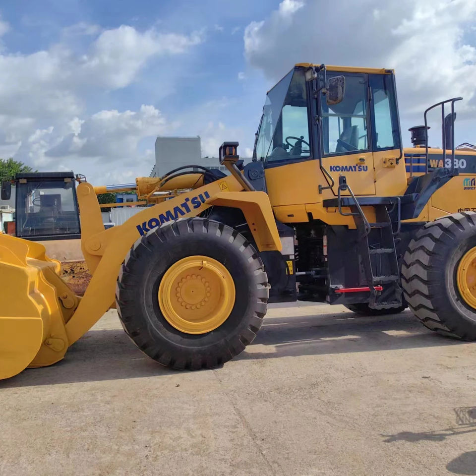 Original Good Condition Used Loader WA380Z-6 5 Ton Wheel Loader Construction Machinery for Komatsu - Натоварувач на тркала: слика 1 Original Good Condition Used Loader WA380Z-6 5 Ton Wheel Loader Construction Machinery for Komatsu - Натоварувач на тркала: слика 1