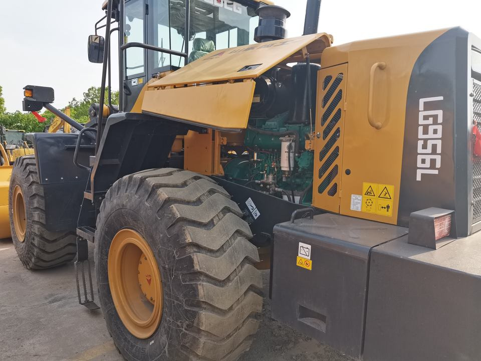 Second Hand SDLG LG956L Front End Loader Diesel 4WD 3.0m3 Bucket 16500kg SDLG LG956L Wheel Loader - Натоварувач на тркала: слика 3 Second Hand SDLG LG956L Front End Loader Diesel 4WD 3.0m3 Bucket 16500kg SDLG LG956L Wheel Loader - Натоварувач на тркала: слика 3