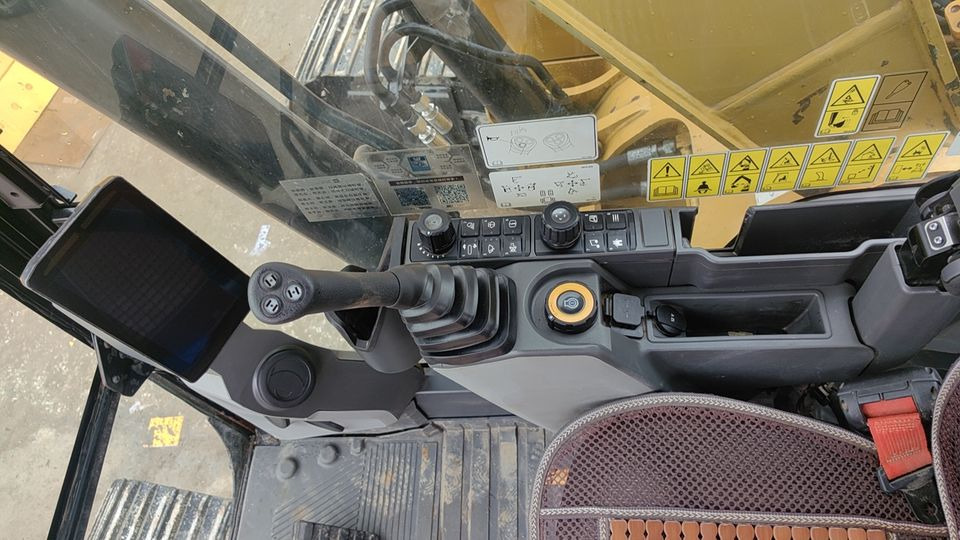 Used Caterpillar 320gc Excavator 20 Tons Capacity CAT 320 320GC 320GX 320NG 323 325 326 329 330 Engine Motor Pump Bearing Sale - Багер гасеничар: слика 5 Used Caterpillar 320gc Excavator 20 Tons Capacity CAT 320 320GC 320GX 320NG 323 325 326 329 330 Engine Motor Pump Bearing Sale - Багер гасеничар: слика 5