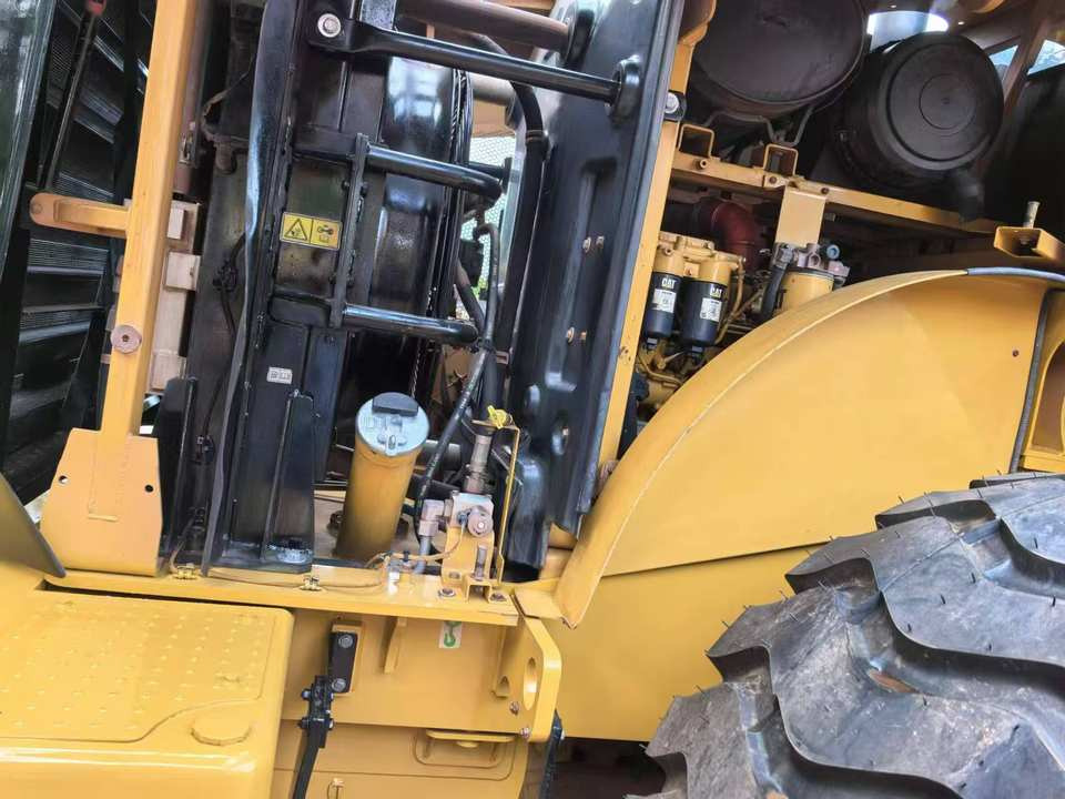 Used Caterpillar 950G RC Wheel Loader Reconditioned Cat 950 with Core Engine Backhoe or Front Loader for Sale - Натоварувач на тркала: слика 5 Used Caterpillar 950G RC Wheel Loader Reconditioned Cat 950 with Core Engine Backhoe or Front Loader for Sale - Натоварувач на тркала: слика 5