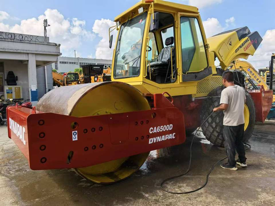 Used Original Road Roller DYNAPAC CA6500D Road Rollers High Quality Second Hand Construction Machinery - Компактор: слика 2 Used Original Road Roller DYNAPAC CA6500D Road Rollers High Quality Second Hand Construction Machinery - Компактор: слика 2