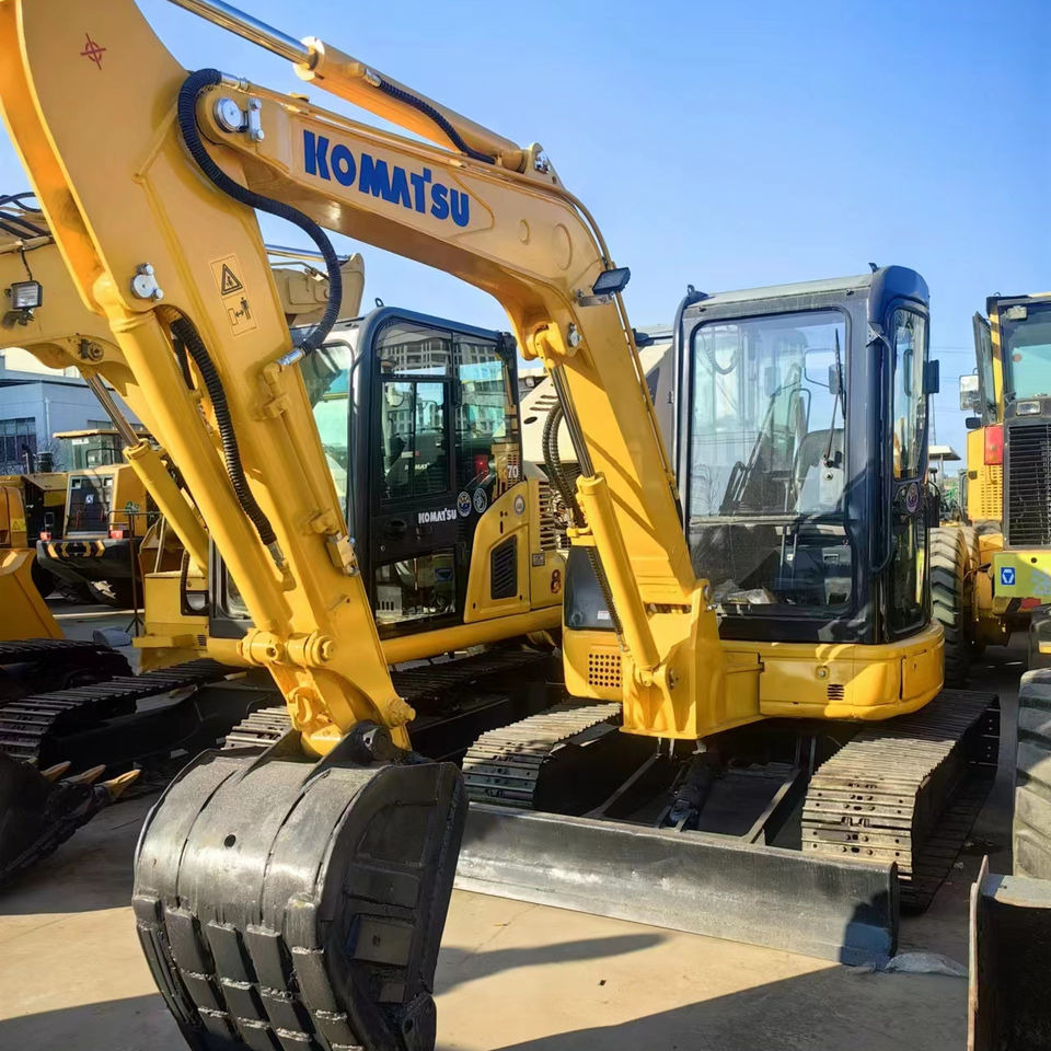 Used komatsu Pc35 Pc40 Pc55 Pc56,komatsu Mini Excavators Pc30 Pc15 Pc20 ,pc35 Pc40 Japan Import High Quality - Багер гасеничар: слика 1 Used komatsu Pc35 Pc40 Pc55 Pc56,komatsu Mini Excavators Pc30 Pc15 Pc20 ,pc35 Pc40 Japan Import High Quality - Багер гасеничар: слика 1