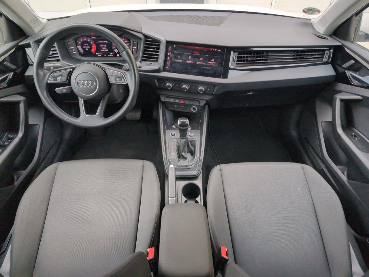 Audi A1 Sportback 30 TFSI S edition | 2021 | 82.211 km | Automaat | T635GD | NAP: Geen oordeel - Хечбек: слика 5 Audi A1 Sportback 30 TFSI S edition | 2021 | 82.211 km | Automaat | T635GD | NAP: Geen oordeel - Хечбек: слика 5
