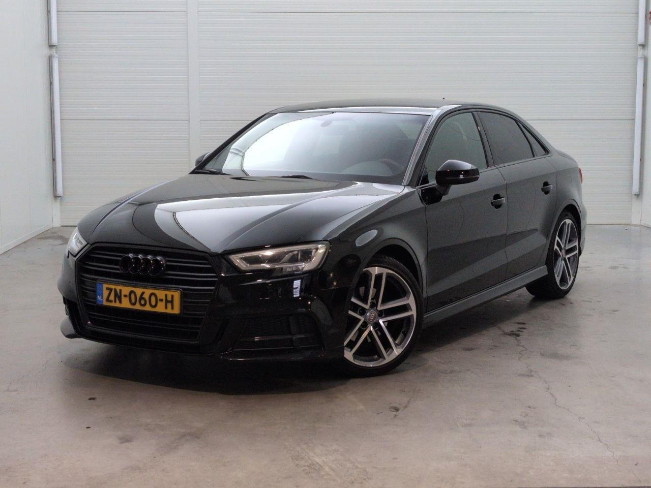 Audi A3 Limousine 30 TDI Sport S Line Edition | 2019 | 210.512 km | Automaat | ZN060H | NAP: Logisch - Седан: слика 1 Audi A3 Limousine 30 TDI Sport S Line Edition | 2019 | 210.512 km | Automaat | ZN060H | NAP: Logisch - Седан: слика 1