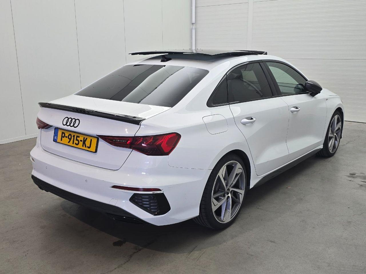 Audi A3 Limousine 35 TFSI edition one | 2021 | 65.827 km | Automaat | P915KJ | NAP: Geen oordeel - Седан: слика 4 Audi A3 Limousine 35 TFSI edition one | 2021 | 65.827 km | Automaat | P915KJ | NAP: Geen oordeel - Седан: слика 4