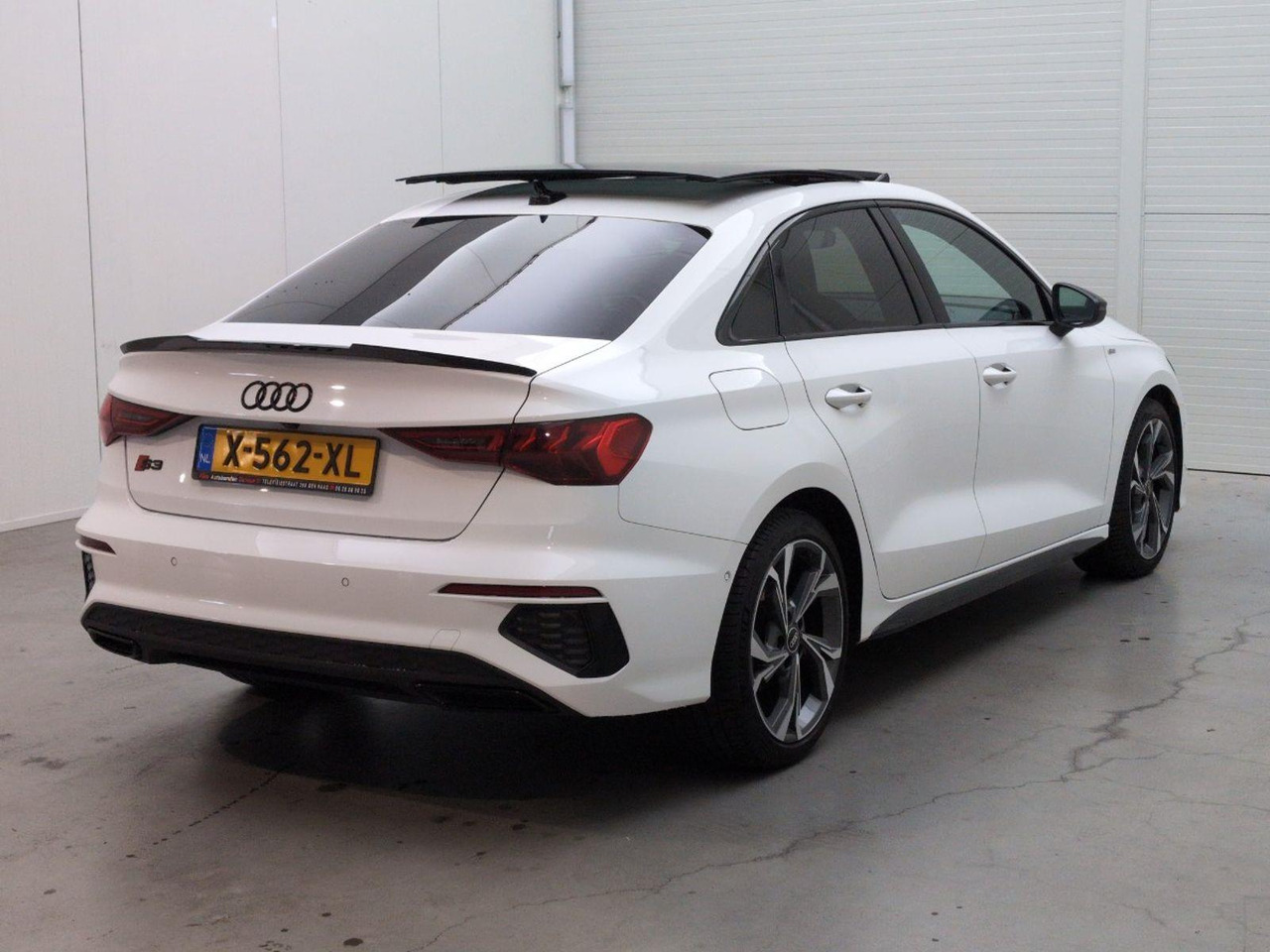 Audi A3 Limousine 35 TFSI edition one | 2022 | 54.418 km | Automaat | X562XL | NAP: Geen oordeel - Седан: слика 4 Audi A3 Limousine 35 TFSI edition one | 2022 | 54.418 km | Automaat | X562XL | NAP: Geen oordeel - Седан: слика 4
