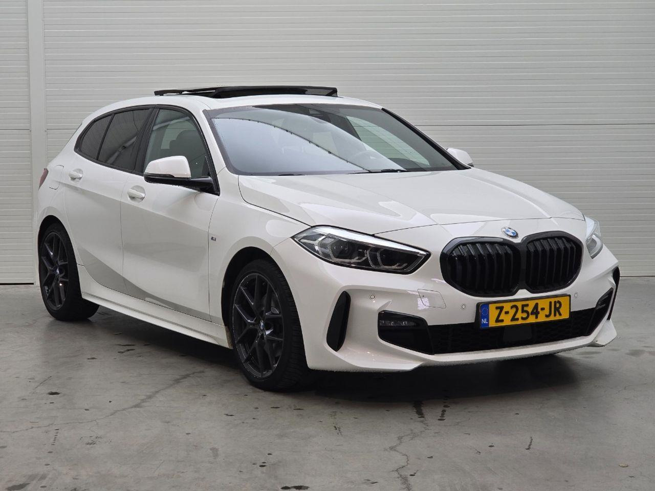 BMW 1 - serie 118i High Executive M-Sport | 2020 | 90.496 km | Automaat | Z254JR | NAP: Geen oordeel - Хечбек: слика 2 BMW 1 - serie 118i High Executive M-Sport | 2020 | 90.496 km | Automaat | Z254JR | NAP: Geen oordeel - Хечбек: слика 2
