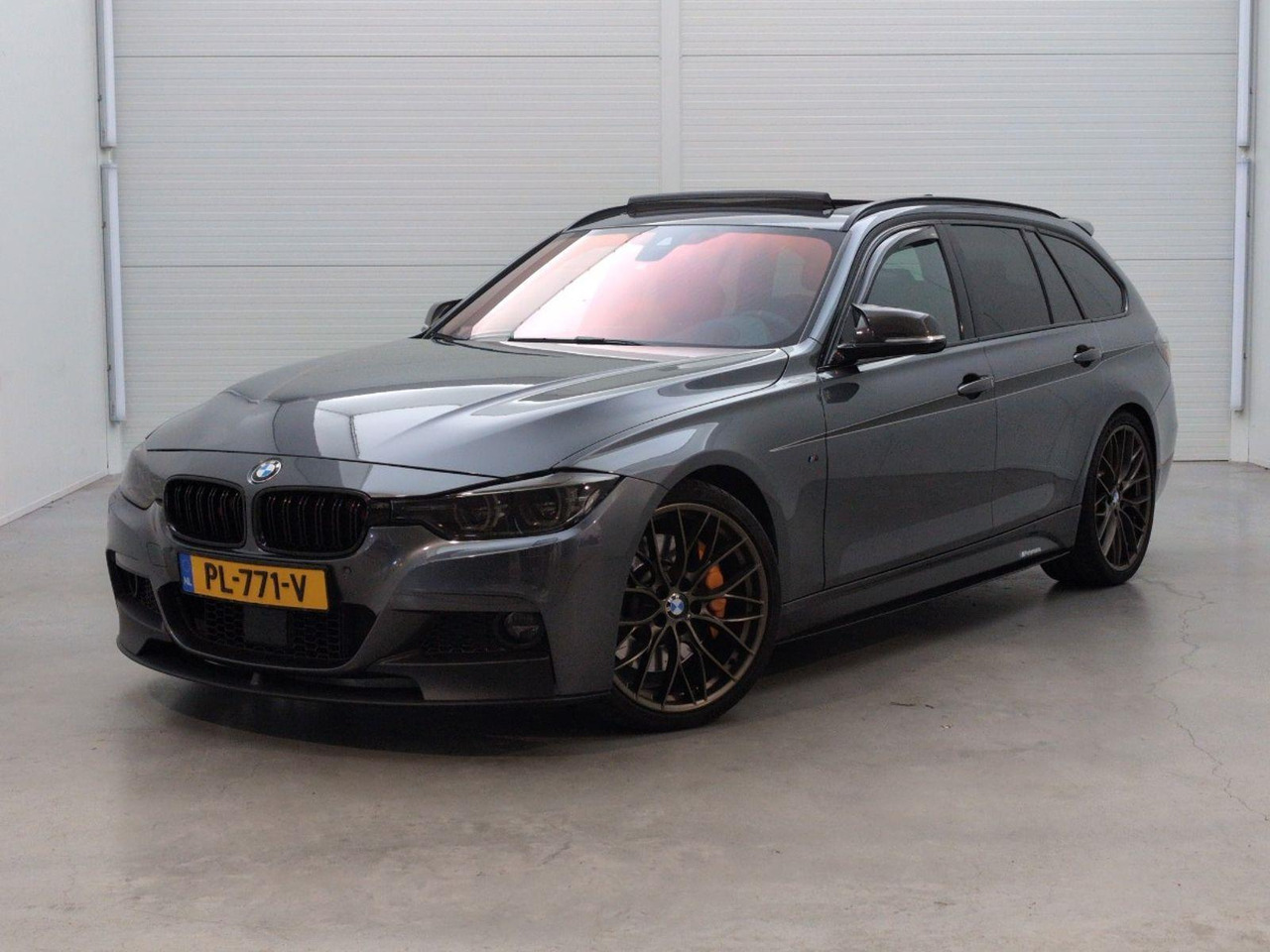 BMW 3-serie Touring 340i xDrive High Executive | 2017 | 202.316 km | Automaat | PL771V | NAP: Geen oordeel - Автомобил: слика 1 BMW 3-serie Touring 340i xDrive High Executive | 2017 | 202.316 km | Automaat | PL771V | NAP: Geen oordeel - Автомобил: слика 1