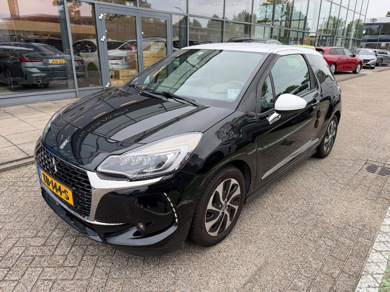 DS 3 1.2 PureTech So Chic | 2018 | 131.220 km | TB144S | NAP: Logisch - Хечбек: слика 1 DS 3 1.2 PureTech So Chic | 2018 | 131.220 km | TB144S | NAP: Logisch - Хечбек: слика 1