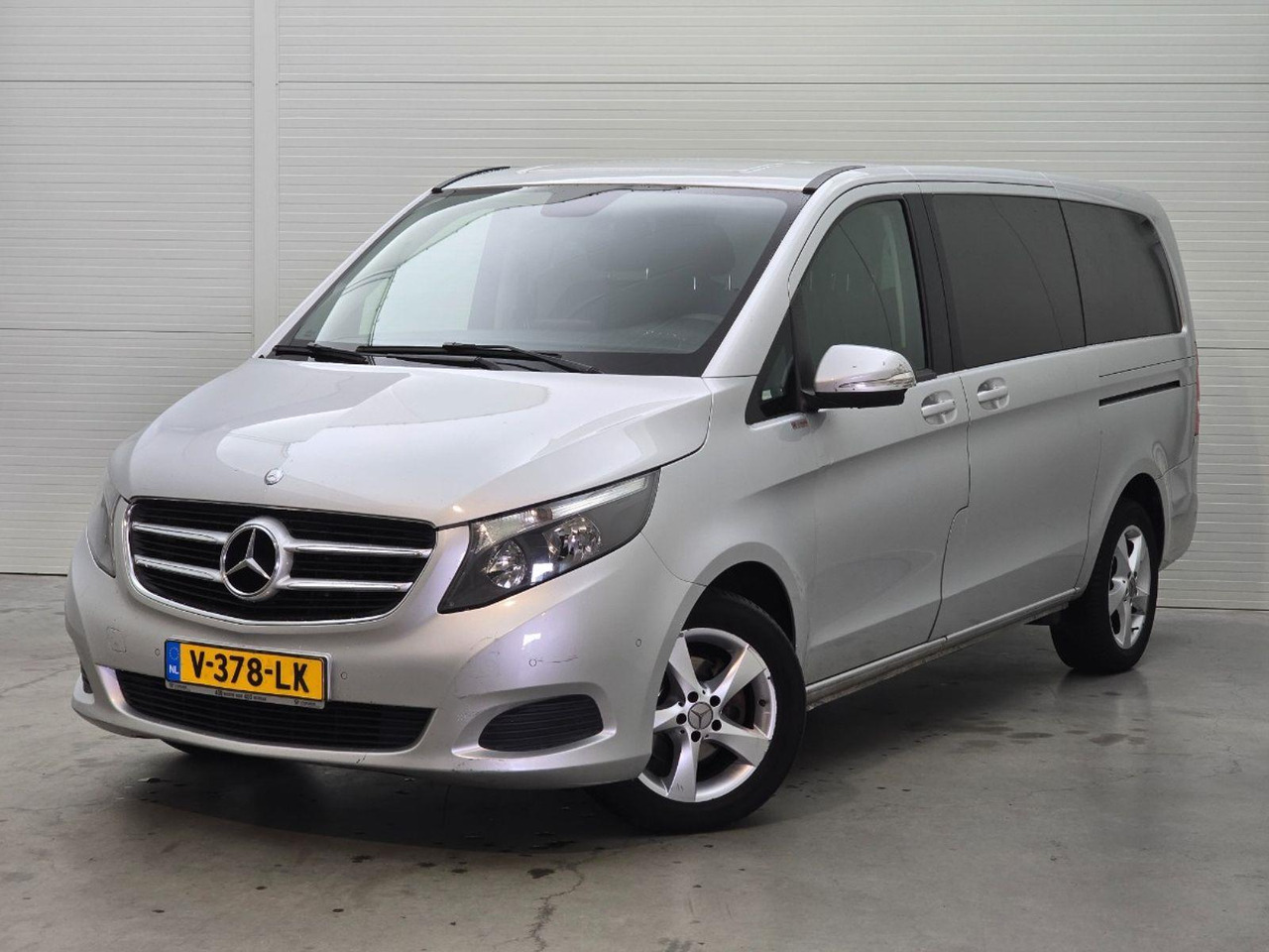 Mercedes-Benz V-klasse 220d Lang DC | 2016 | 319.567 km | Automaat | V378LK | NAP: Geen oordeel - Друга машина: слика 1 Mercedes-Benz V-klasse 220d Lang DC | 2016 | 319.567 km | Automaat | V378LK | NAP: Geen oordeel - Друга машина: слика 1