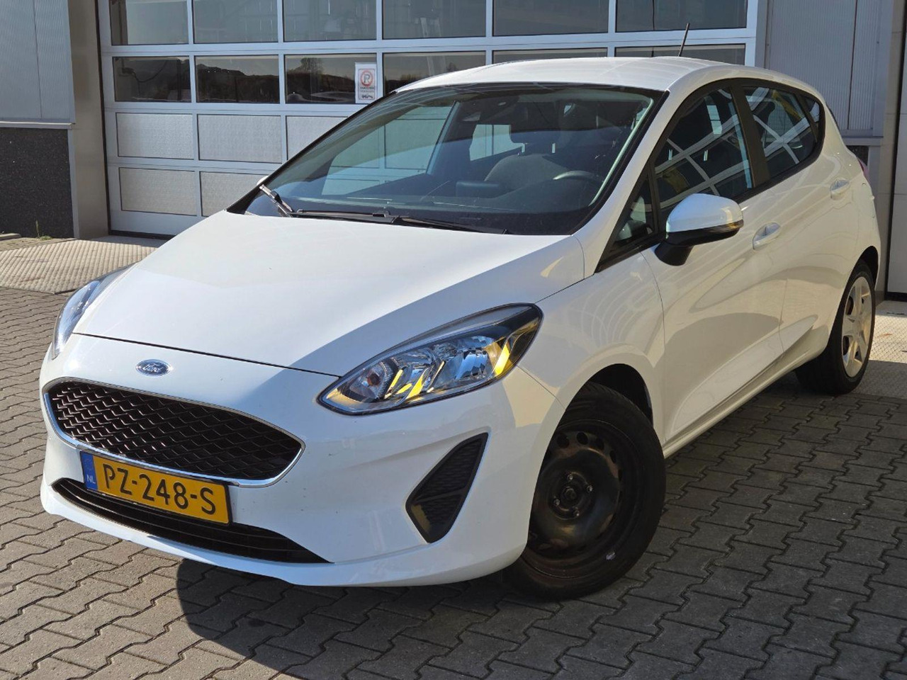 Ford Fiesta 1.1 Trend | 2017 | 145.164 km | PZ248S | NAP: Logisch - Хечбек: слика 1 Ford Fiesta 1.1 Trend | 2017 | 145.164 km | PZ248S | NAP: Logisch - Хечбек: слика 1