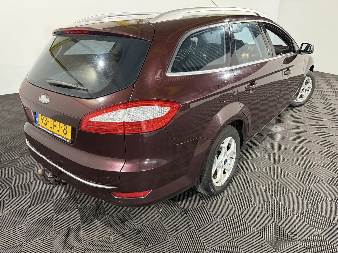 Ford | Mondeo Wagon | 2.0-16V Limited | 2010 | 193.300 km | 93LFJ8 | Logisch - Автомобил: слика 2 Ford | Mondeo Wagon | 2.0-16V Limited | 2010 | 193.300 km | 93LFJ8 | Logisch - Автомобил: слика 2