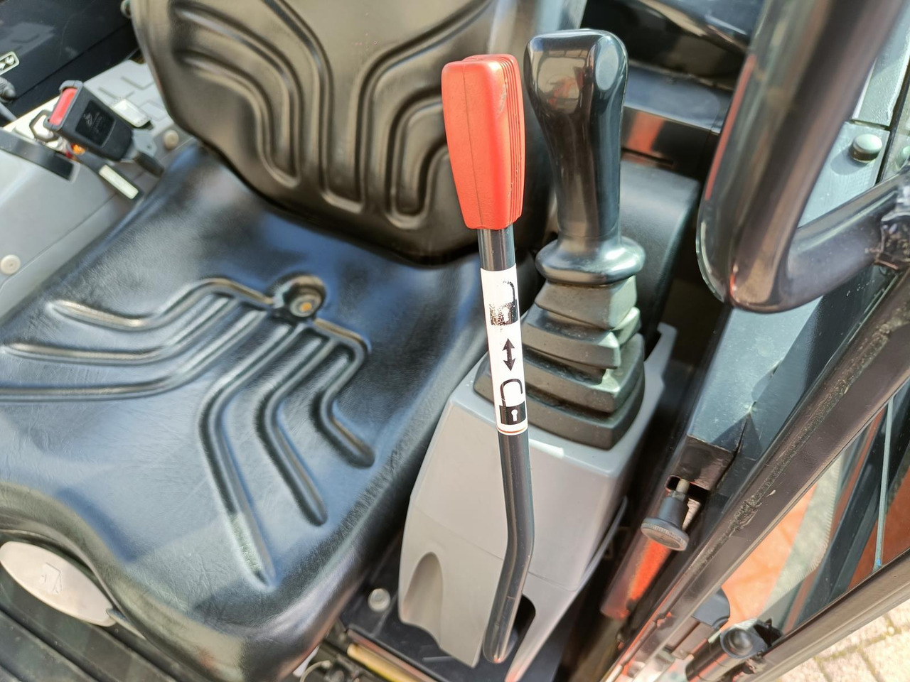 Kubota KX016-4 graver 2021 - Мини багер: слика 4 Kubota KX016-4 graver 2021 - Мини багер: слика 4