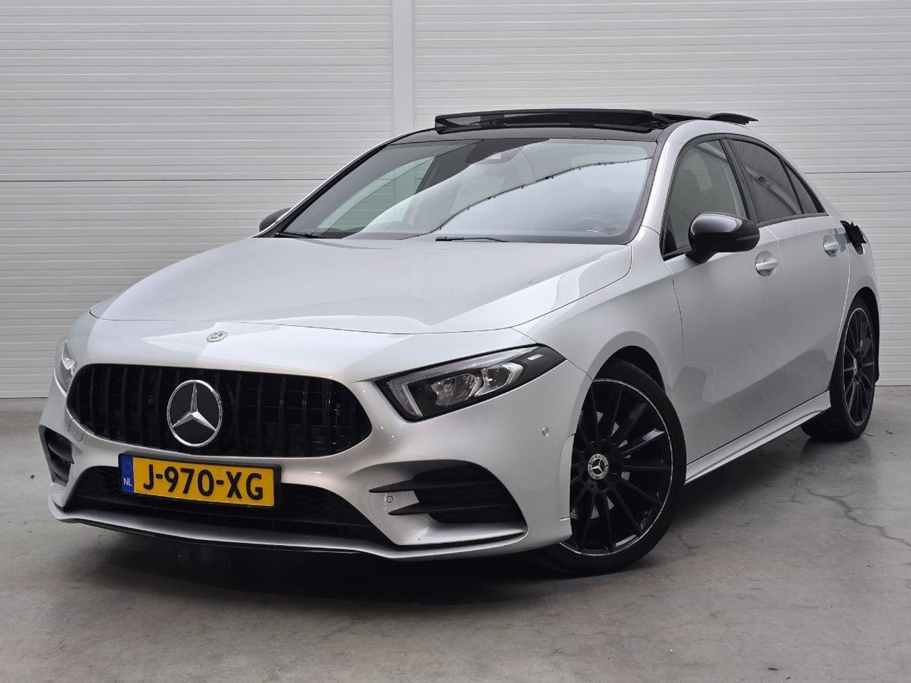 Седан Mercedes - Benz A - klasse 220 4MATIC Premium | 2019 | 198.686 km | Automaat | J970XG | NAP: Geen oordeel: слика 1