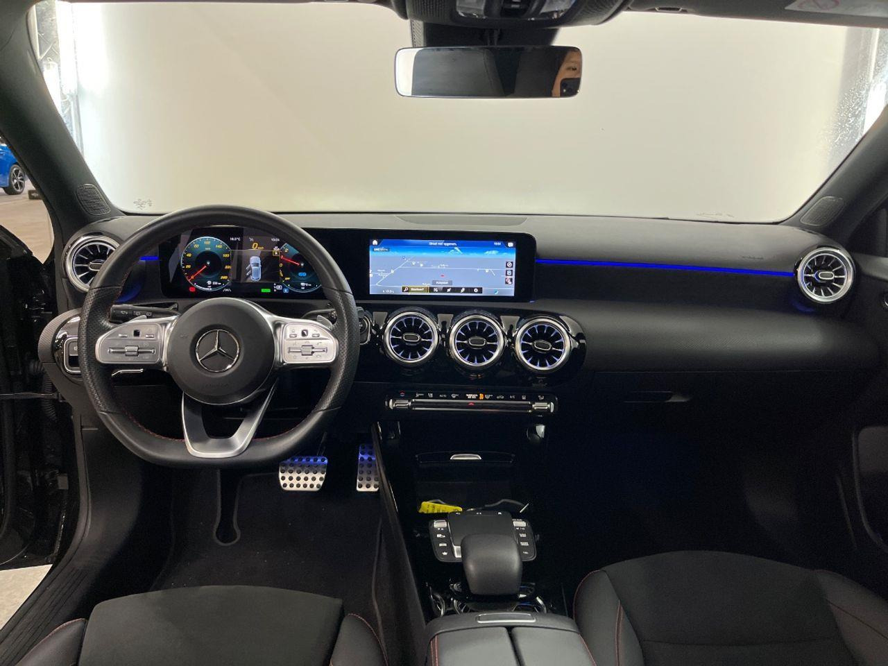 Mercedes - Benz A - klasse 250 e Business Line | 2022 | 26.677 km | Automaat | T967RG | NAP: Geen oordeel - Хечбек: слика 5 Mercedes - Benz A - klasse 250 e Business Line | 2022 | 26.677 km | Automaat | T967RG | NAP: Geen oordeel - Хечбек: слика 5