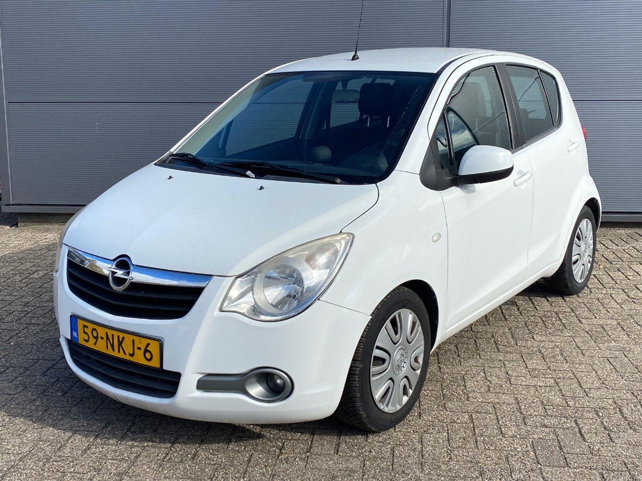 Opel Agila 1.0 Edition LPG | 2010 | 149.704 km | 59NKJ6 | NAP: Logisch - Хечбек: слика 1 Opel Agila 1.0 Edition LPG | 2010 | 149.704 km | 59NKJ6 | NAP: Logisch - Хечбек: слика 1