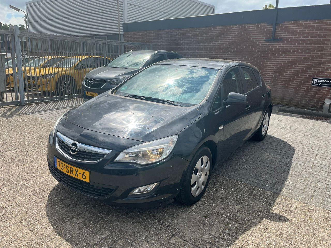 Opel Astra 1.4 Edition | 2011 | 157.973 km | 73SRX6 | NAP: Logisch - Автомобил: слика 1 Opel Astra 1.4 Edition | 2011 | 157.973 km | 73SRX6 | NAP: Logisch - Автомобил: слика 1