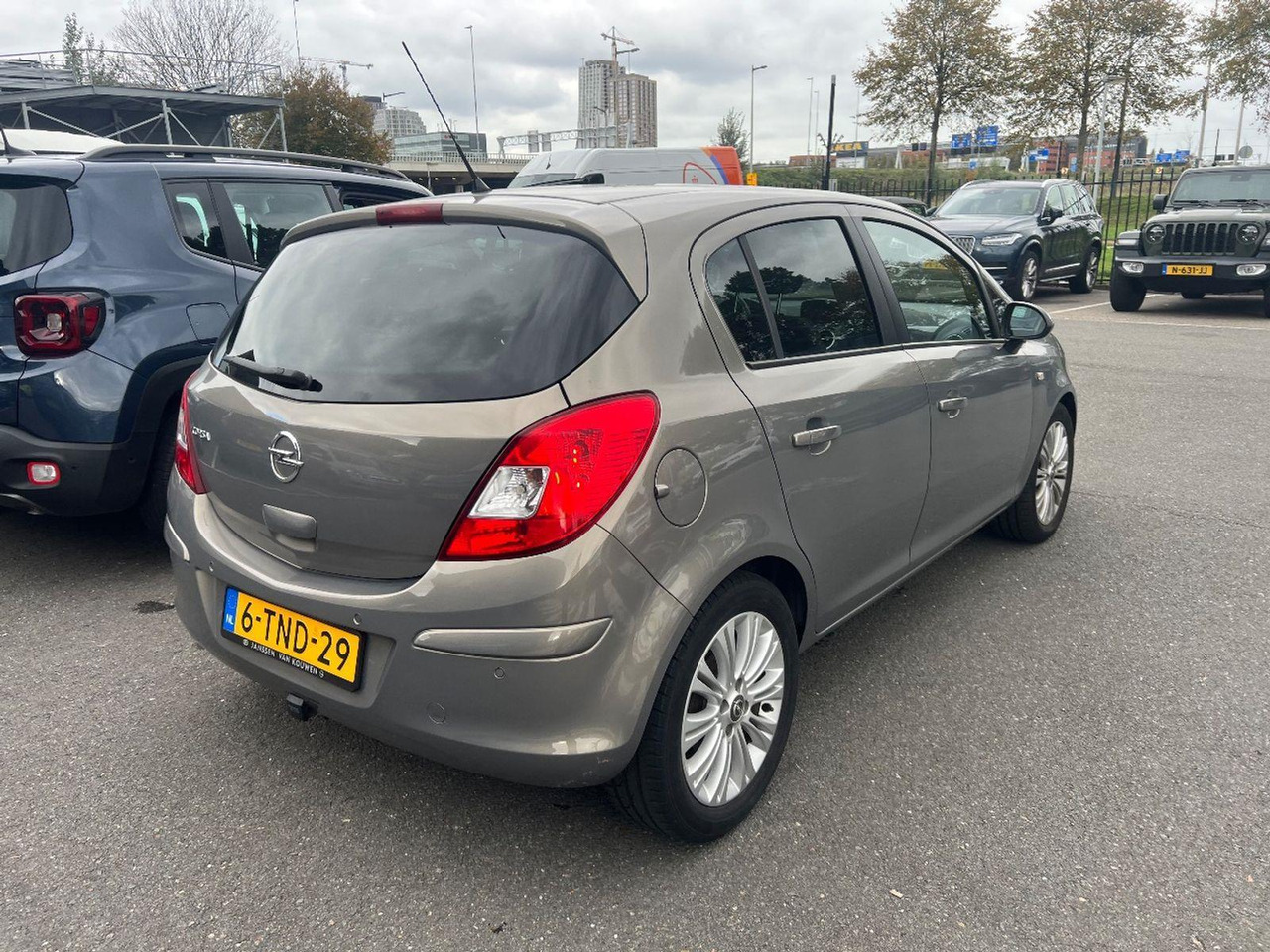 Opel Corsa 1.2 - 16V Cosmo | 2014 | 73.562 km | Automaat | 6TND29 | NAP: Logisch - Хечбек: слика 4 Opel Corsa 1.2 - 16V Cosmo | 2014 | 73.562 km | Automaat | 6TND29 | NAP: Logisch - Хечбек: слика 4