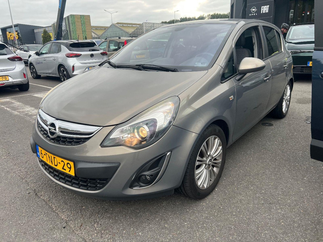 Opel Corsa 1.2 - 16V Cosmo | 2014 | 73.562 km | Automaat | 6TND29 | NAP: Logisch - Хечбек: слика 1 Opel Corsa 1.2 - 16V Cosmo | 2014 | 73.562 km | Automaat | 6TND29 | NAP: Logisch - Хечбек: слика 1