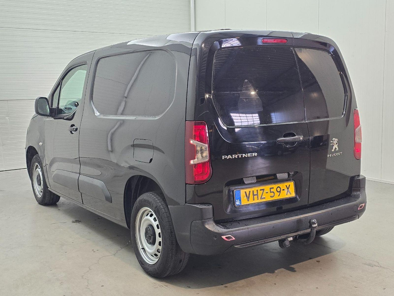 Peugeot Partner 1.5 BlueHDI Premium | 2021 | 135.456 km | VHZ59X | NAP: Logisch - Комби со двојна кабина: слика 3 Peugeot Partner 1.5 BlueHDI Premium | 2021 | 135.456 km | VHZ59X | NAP: Logisch - Комби со двојна кабина: слика 3