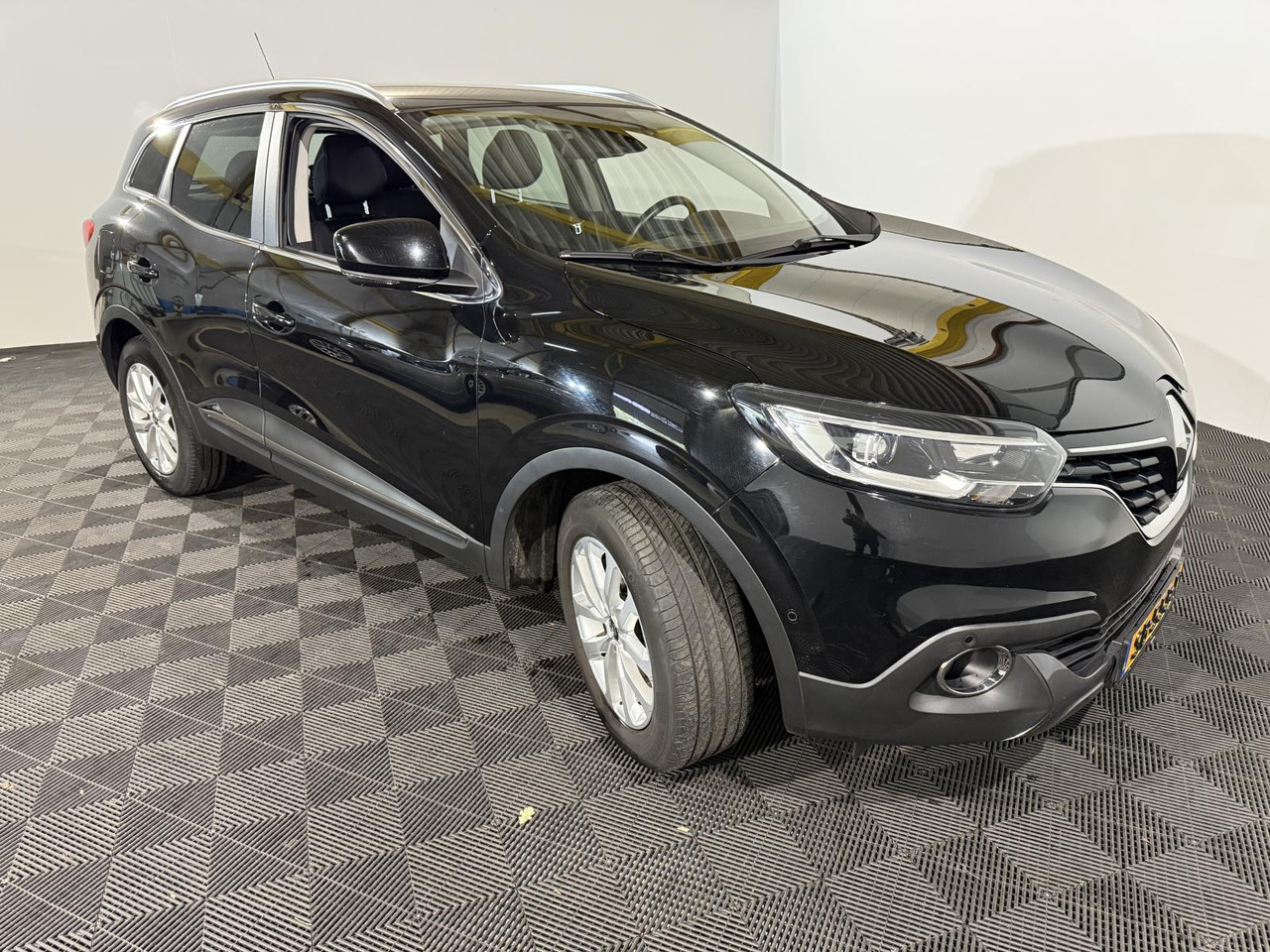 Renault | Kadjar | 1.2 TCe Intens | 2018 | 183.542 km | SB555X | Logisch - SUV: слика 3 Renault | Kadjar | 1.2 TCe Intens | 2018 | 183.542 km | SB555X | Logisch - SUV: слика 3